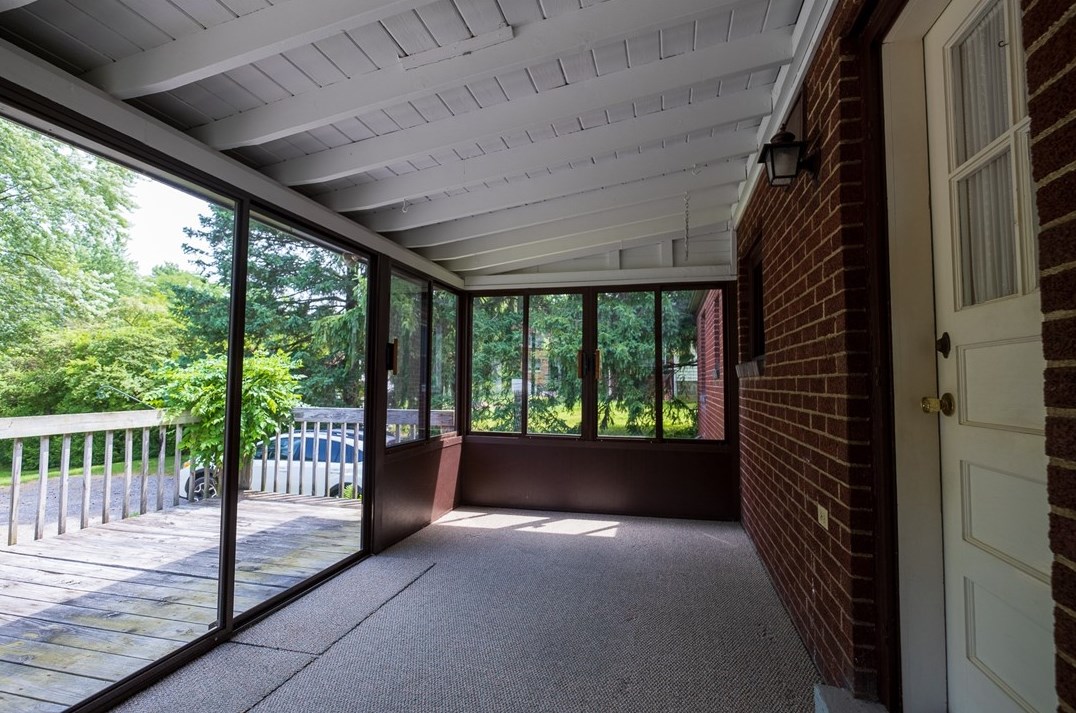 2354 Rochester Rd, Sewickley, PA 15143