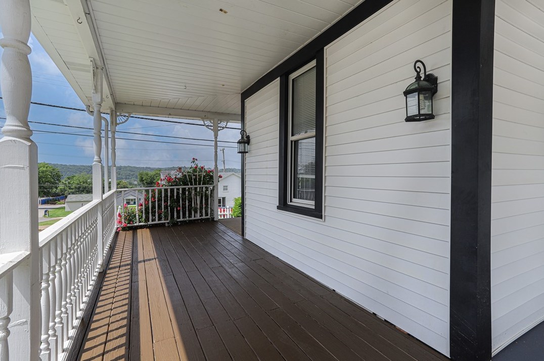 45 6th Ave, Freedom, PA 15042