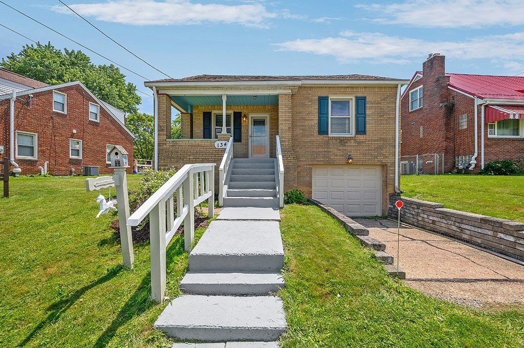 134 Wylie Ave, Strabane, PA 15363-9606