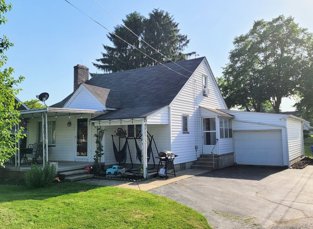 283 Oswald St, Wampum, PA 16157