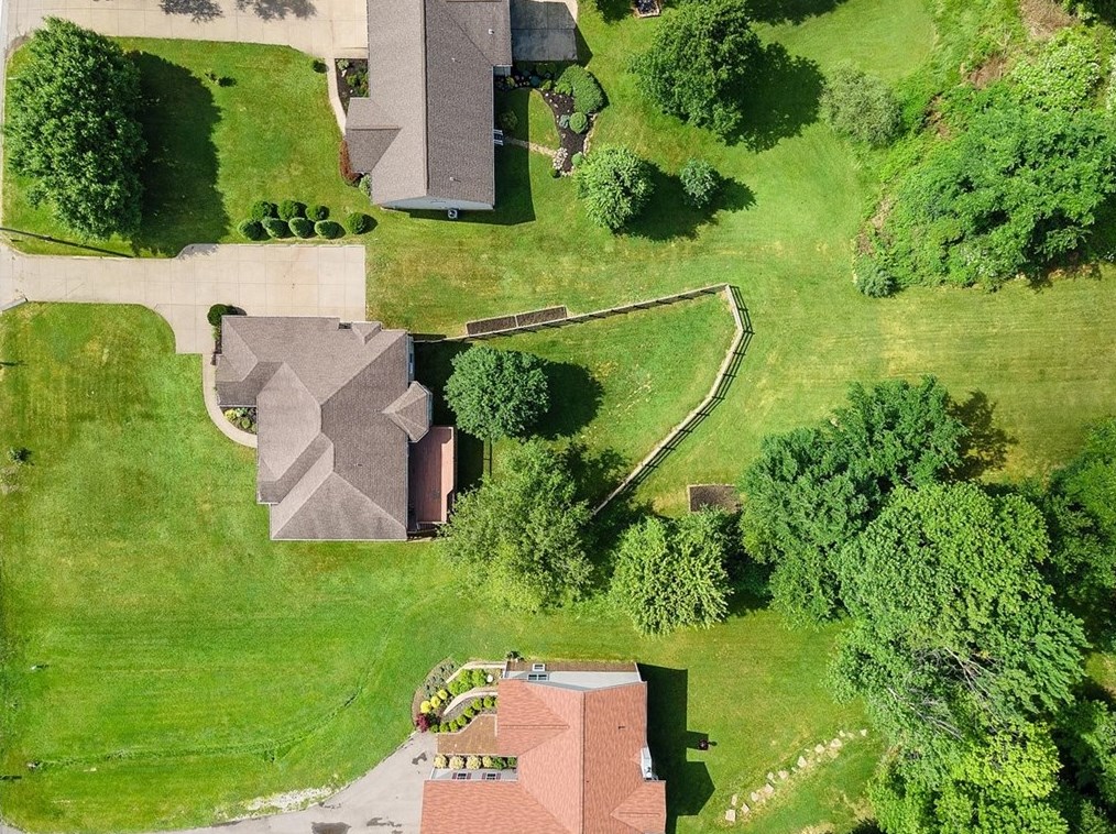 341 Shenango Rd, Beaver Falls, PA 15010