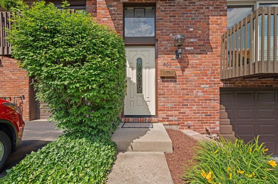 506 Hunting Creek Rd North, Canonsburg, PA 15317