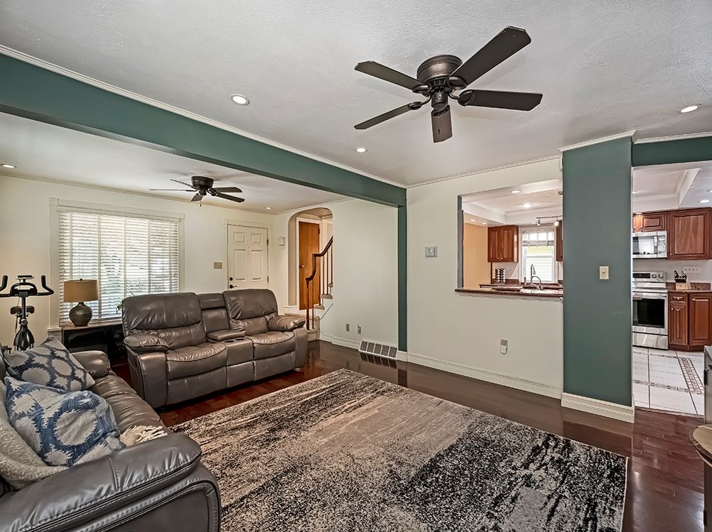 2514 Oakwood Rd, Glenshaw, PA 15116