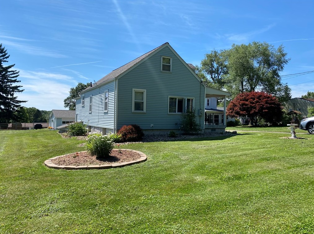 238 Wintergreen Dr, Butler PA  16001-2769 exterior