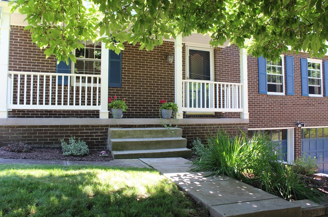 9588 Kummer Rd, Allison Park, PA 15101-2027