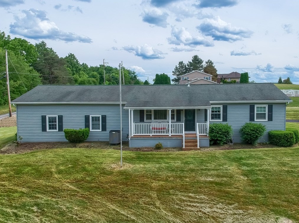 853 Mcelhaney Rd, Freedom, PA 15042-9385