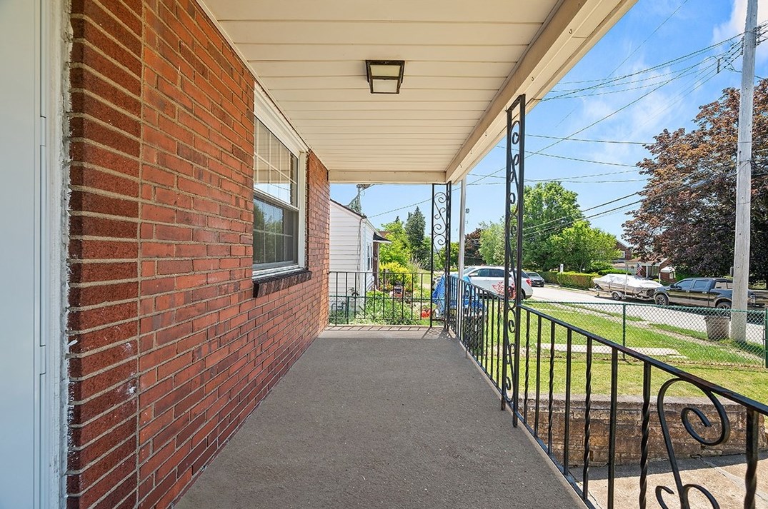 212 Wilkins Ave, East Pgh, PA 15112-1527