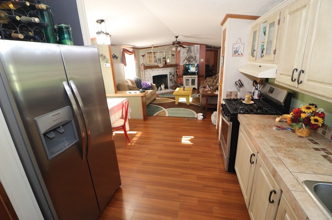 105 Helt Ln, Butler PA 16001-9753 exterior