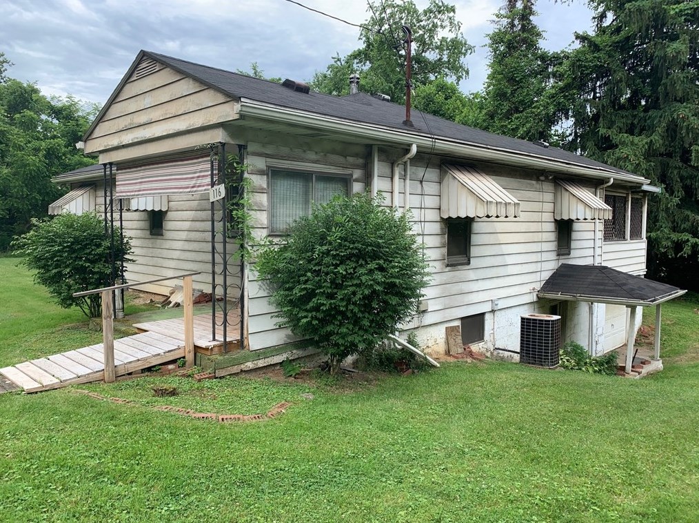116 Terrace Ave, Industry PA  15052-1712 exterior