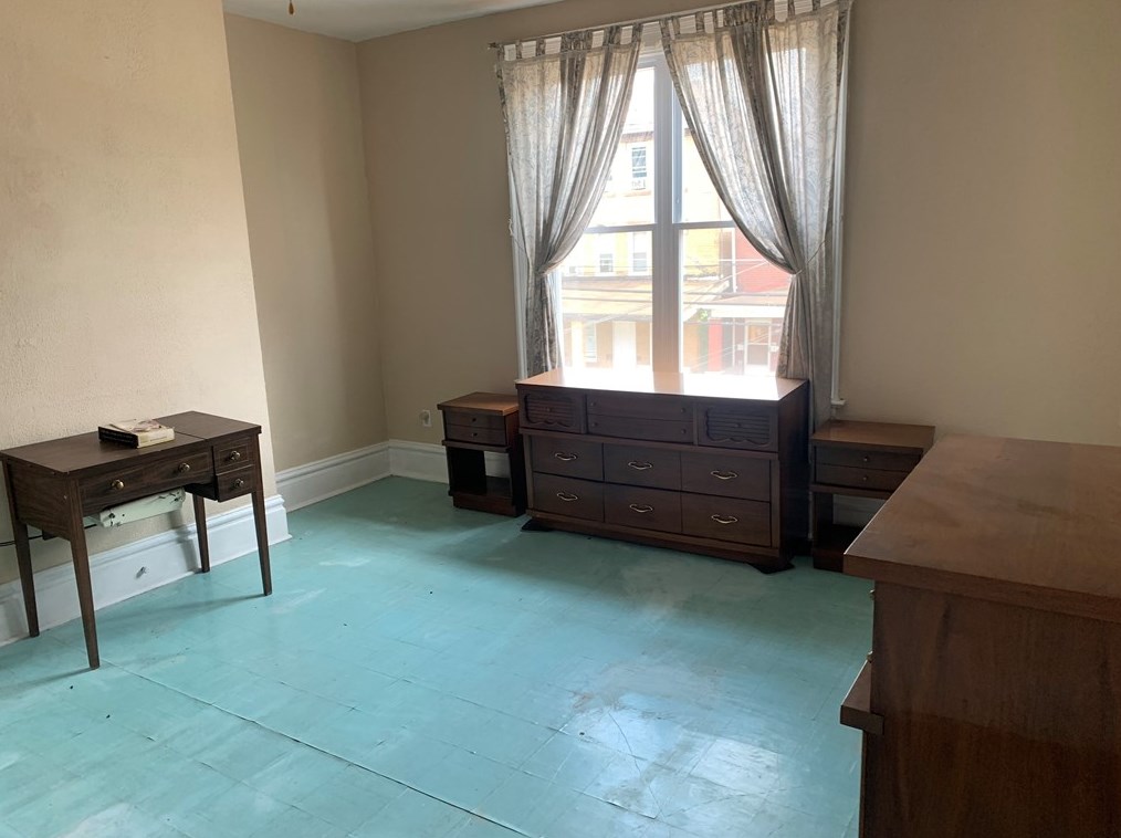 430 2nd St, Monroeville, PA 15140-1406