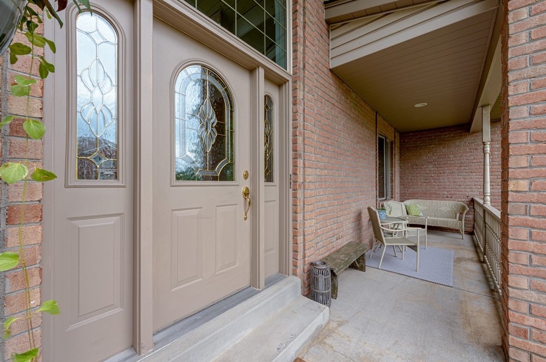9860 Fox Chase Dr, North Huntingdon, PA 15642