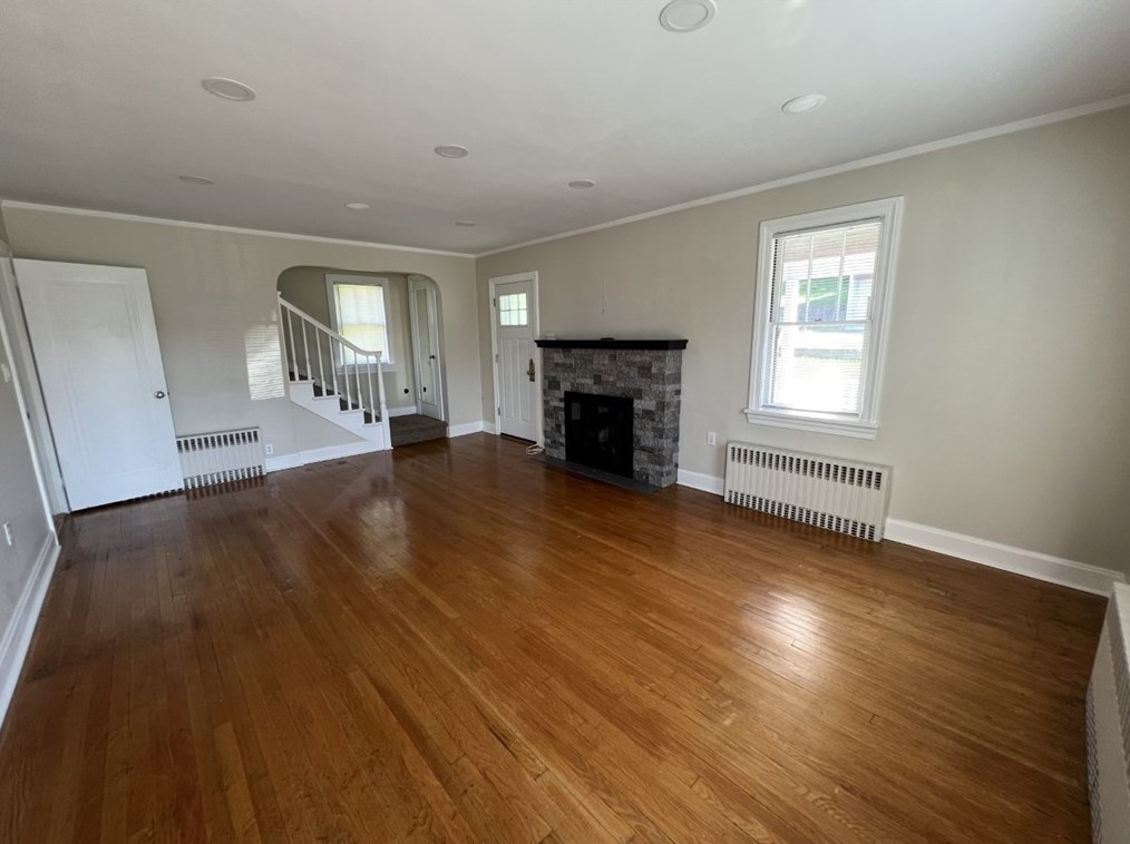 56 Bierer Ln, Oliphant Furnace, PA 15401