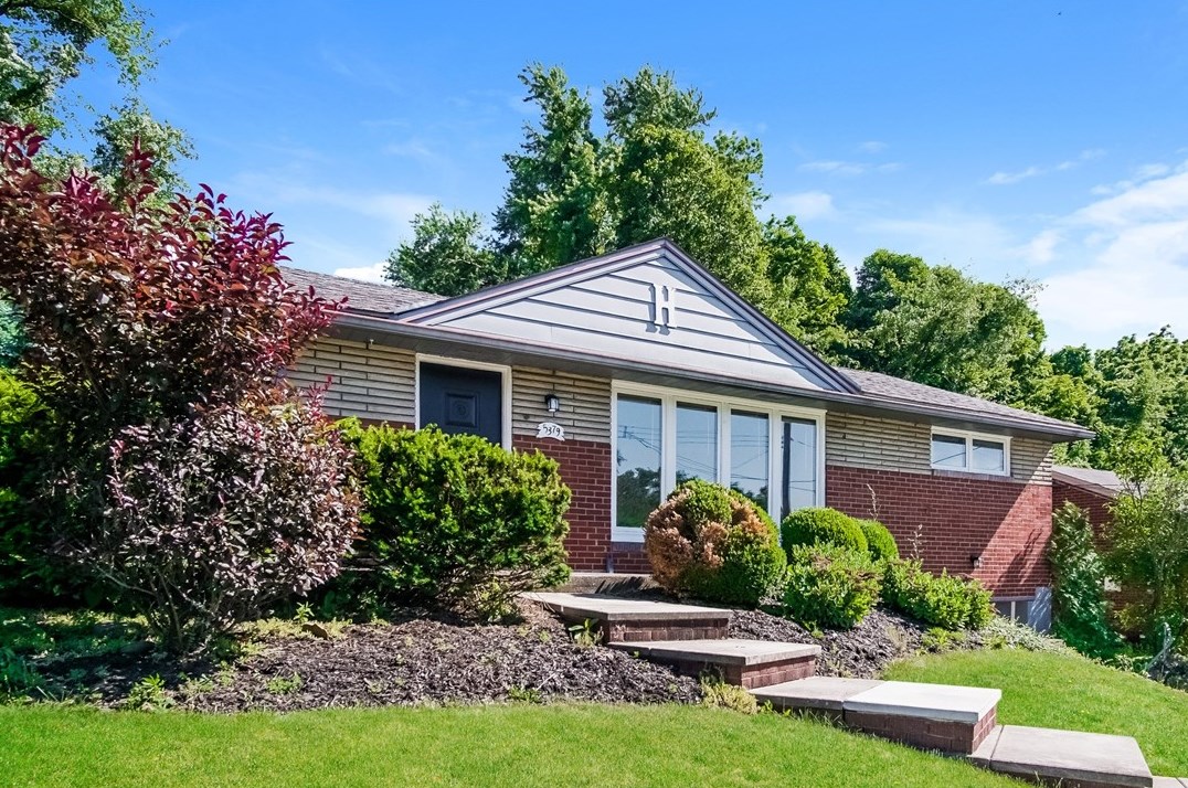 5379 Overland Trl, Pittsburgh, PA 15236