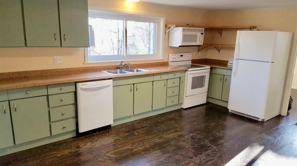 172 Chicora Rd, Butler, PA 16001