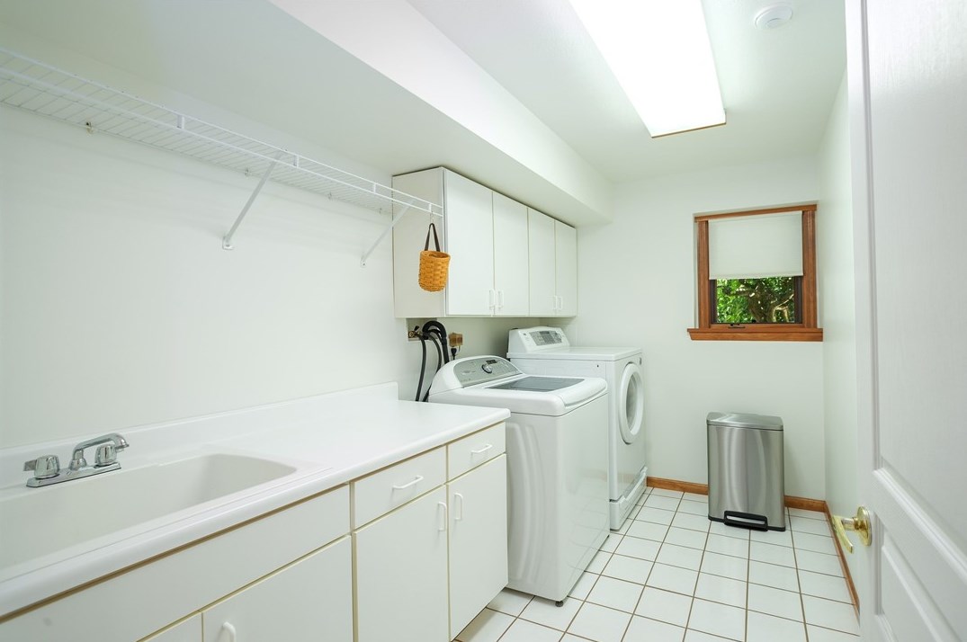 5416 Field Stream Dr, Export PA 15632-9219 exterior