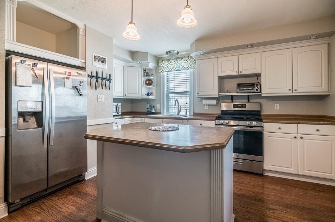 122 Goldwood Ave, Butler, PA 16001-5673