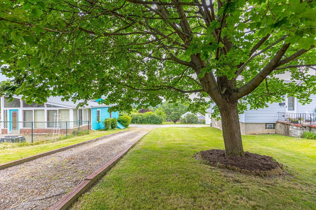 729 Franklin St, Washington PA 15301-3987 exterior