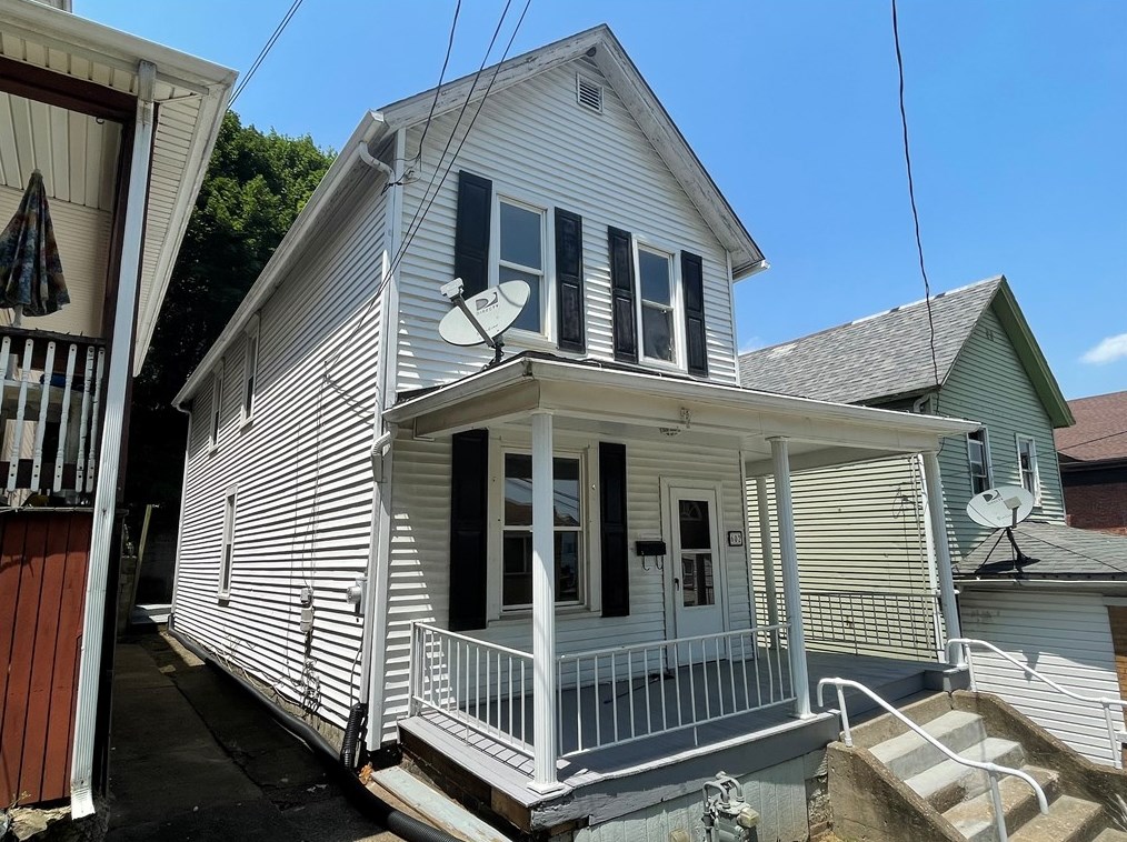 602 8th, North Charleroi, PA 15022