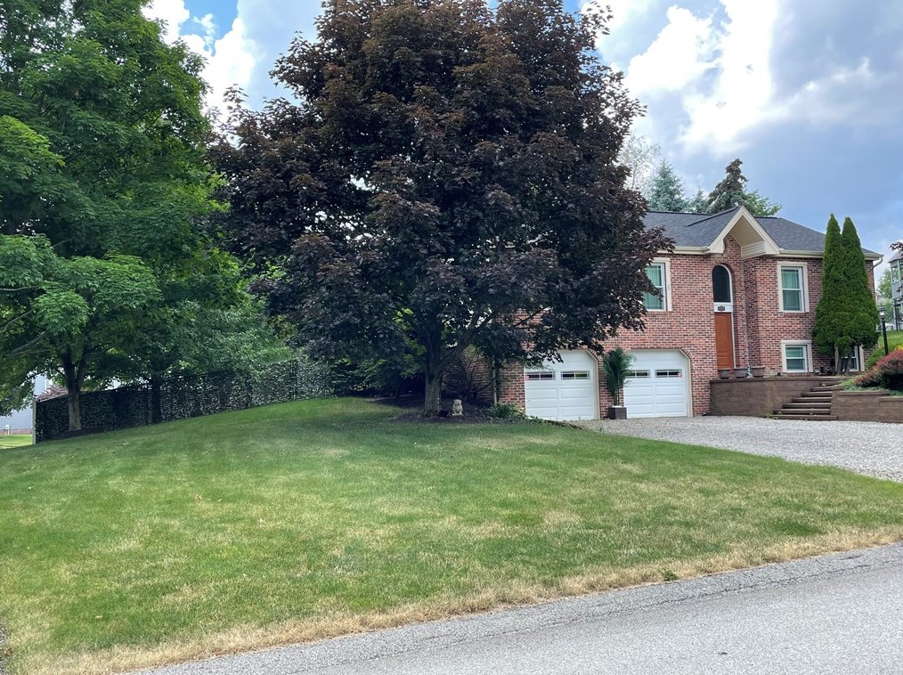 3579 Huntertown Rd, Allison Park, PA 15101-5013