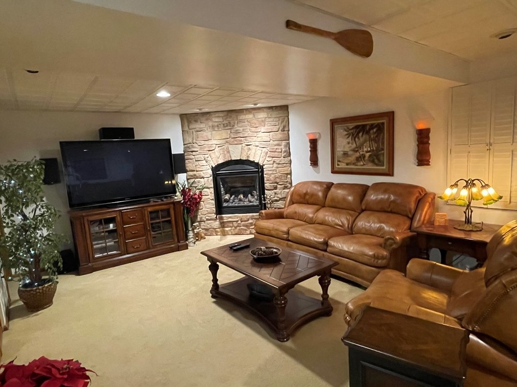 3579 Huntertown Rd, Allison Park PA  15101-5013 exterior