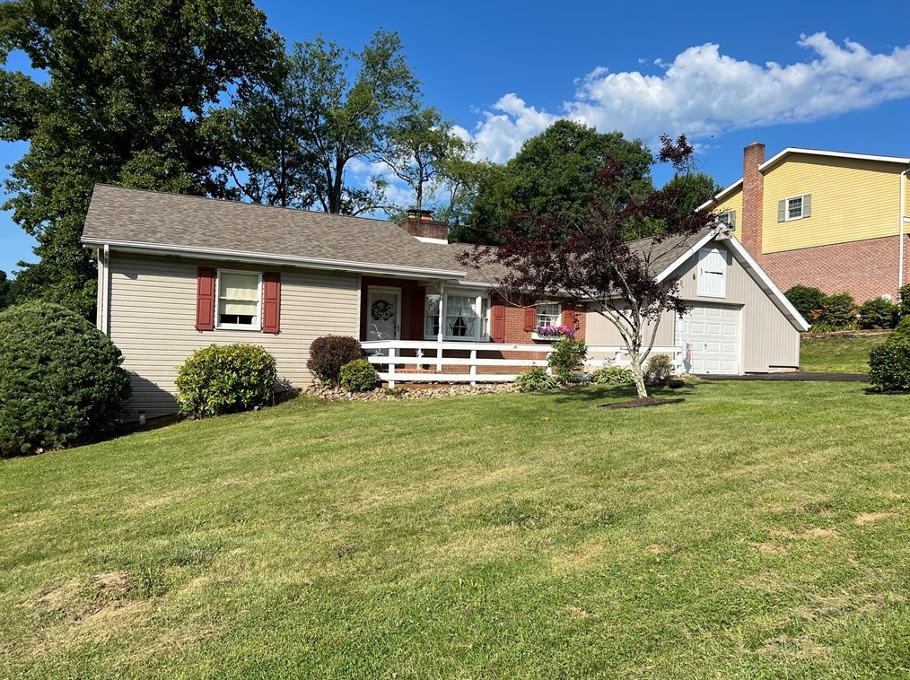 84 Belmeade Terrace, Oliphant Furnace, PA 15401