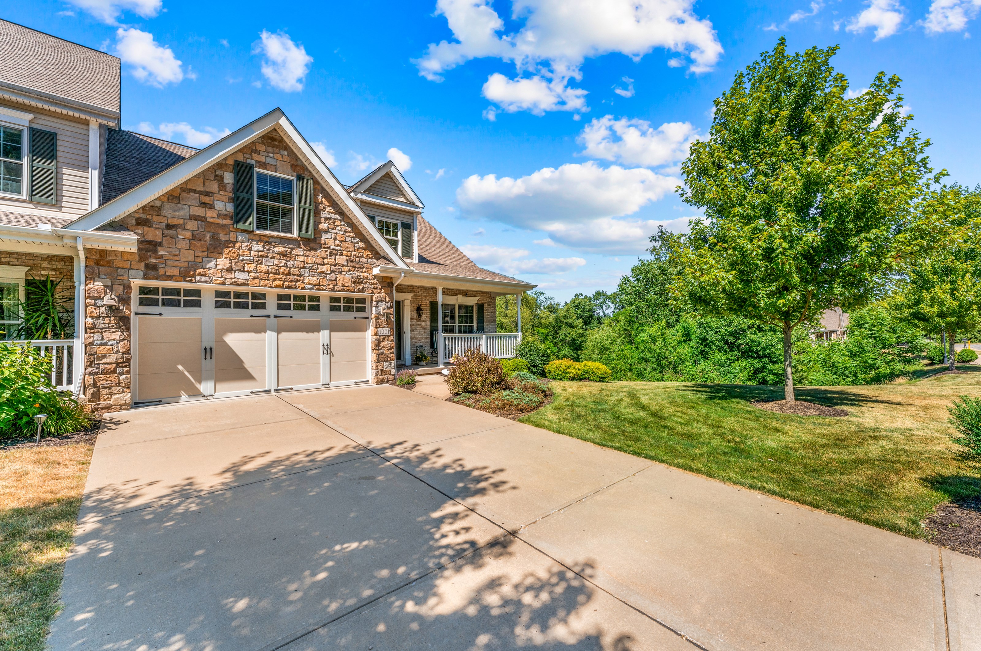 1001 Torrey Pine Dr, Seven Fields, PA 16046