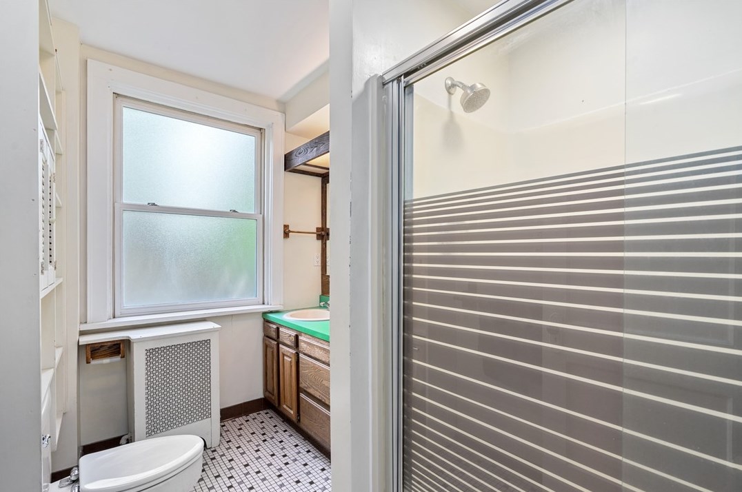 1675 Beechwood Blvd, Pittsburgh PA 15217-1713 exterior