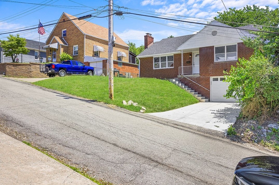 410 Elm St, Pittsburgh, PA 15122