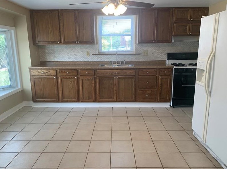 117 1/2 Olive Dr, Trafford, PA 15085