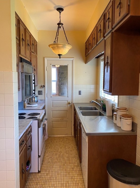 1611 Virginia St, Latrobe, PA 15650
