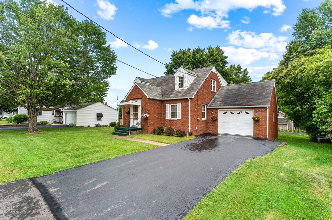 401 Wood St, New Wilmington, PA 16142
