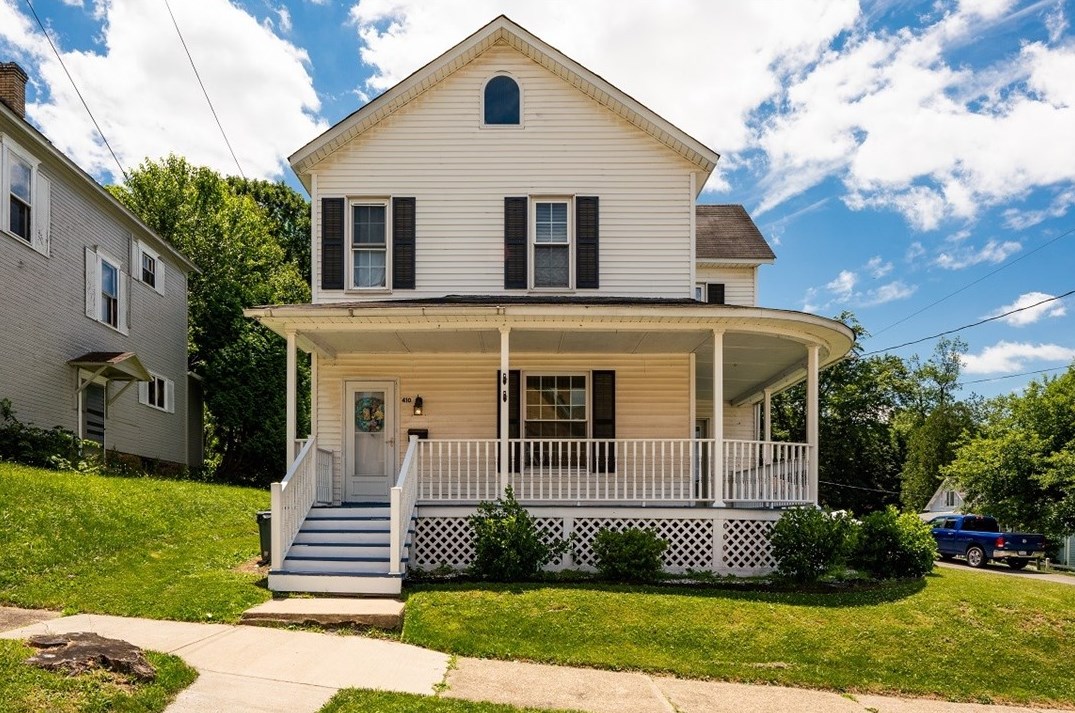 410 6th St, Clymer, PA 15728