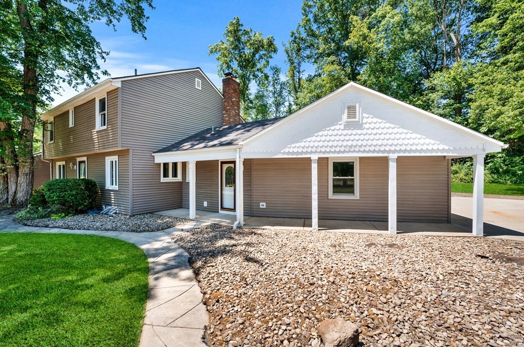 132 Landau Dr, Pulaski, PA 16143