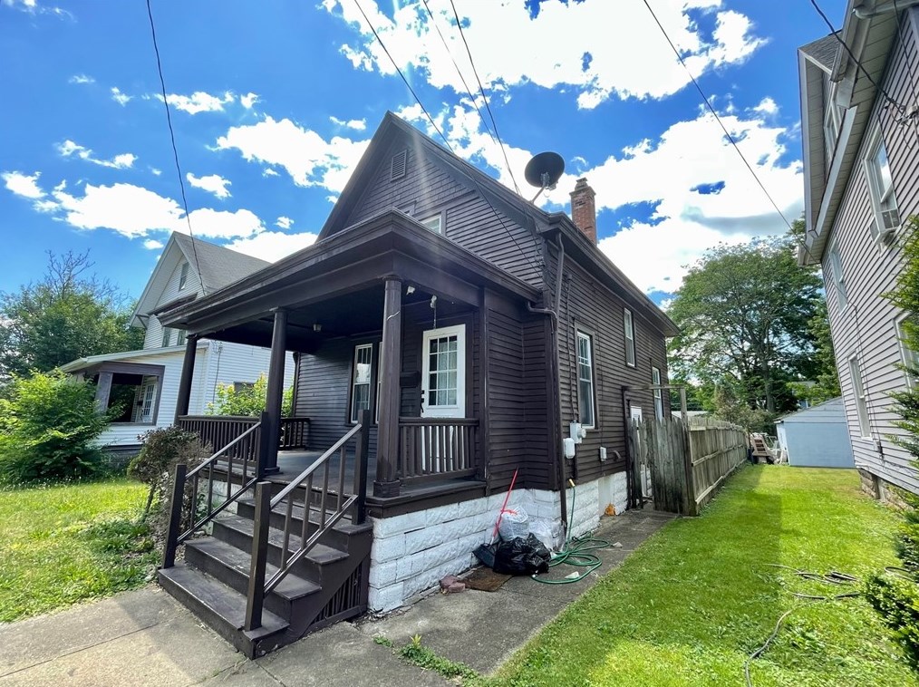 140 Park Ave, New Castle, PA 16101
