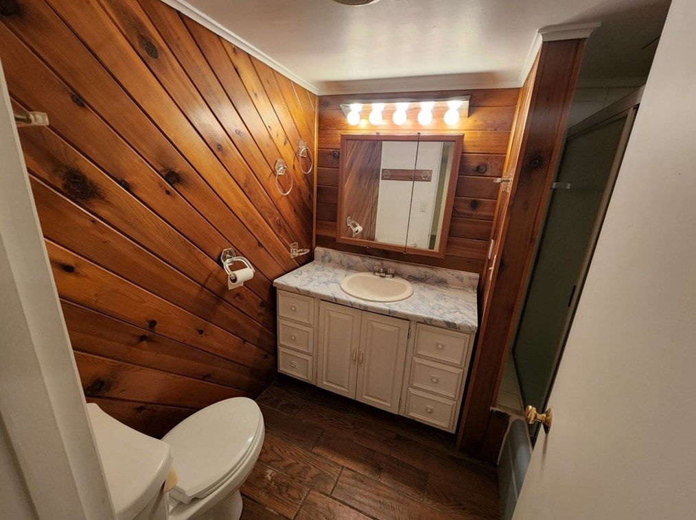 1013 Squaw Run Rd, Ellwood City PA  16117-6965 exterior