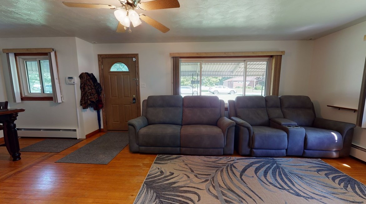 1230 5th St, Seward, PA 15954