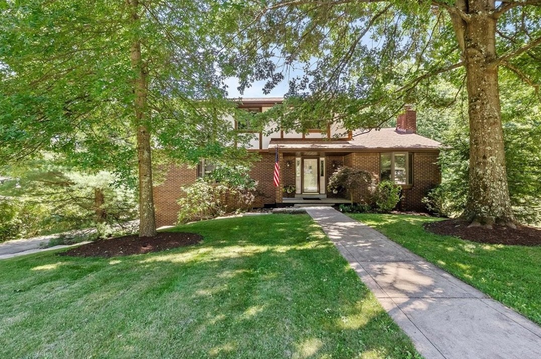 2541 Northview Dr, North Huntingdon, PA 15642-9736