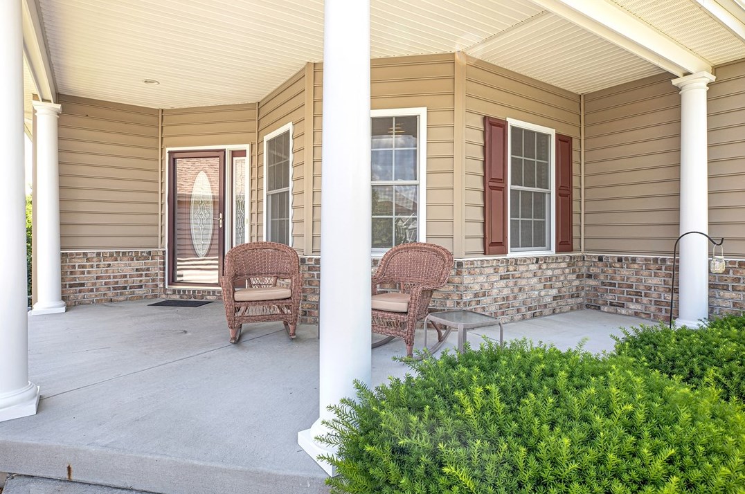 341 Patriot Ln, Freedom, PA 15042