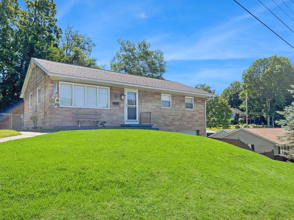 24 Russell St, Baden, PA 15005-2023