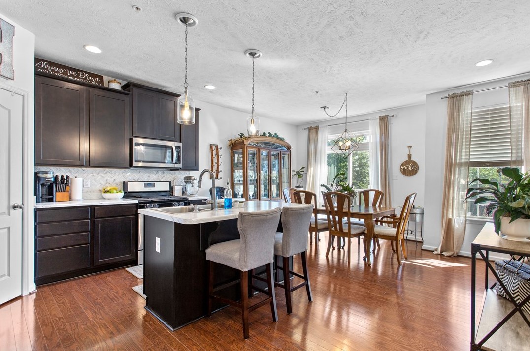 2214 Shawnee Dr, Washington, PA 15301-5020
