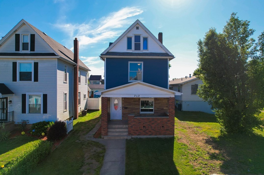 212 2nd St, Butler, PA 16001-4742