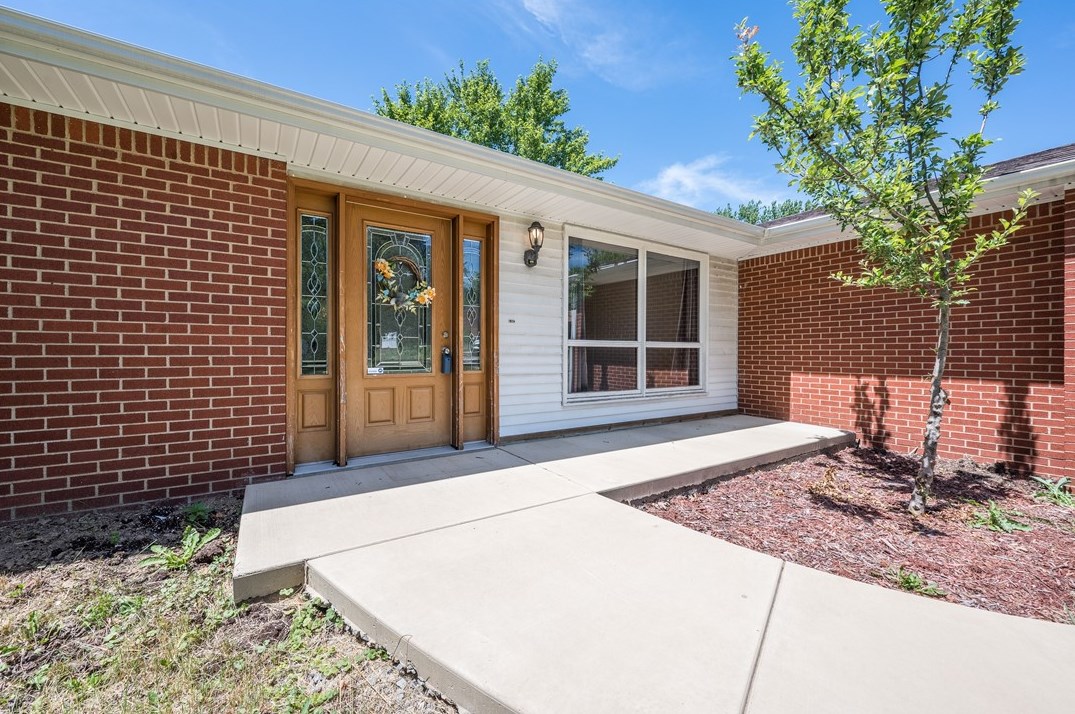 323 Peconi Dr, Apollo, PA 15613