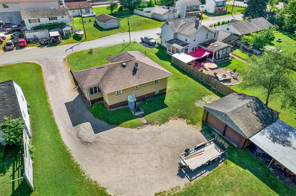 608 1st Ave, Sutersville, PA 15083-1228