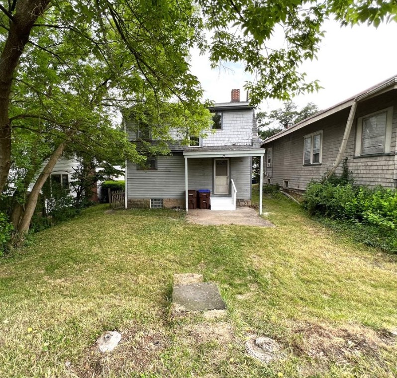 123 Woodrow Ct, Hermitage, PA 16146
