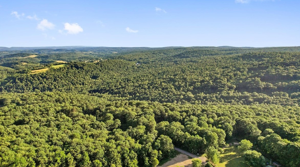 245 Taylor Rd, Listonburg, PA 15424