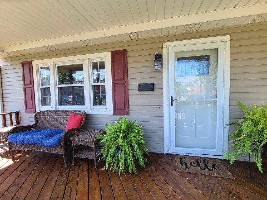 809 Sunset Blvd, Ellwood City, PA 16117