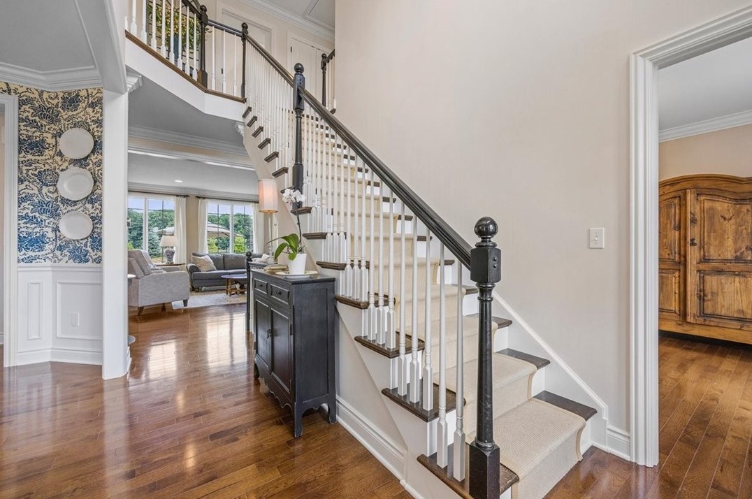 237 Longbow Ln, Seven Fields, PA 16046-5105