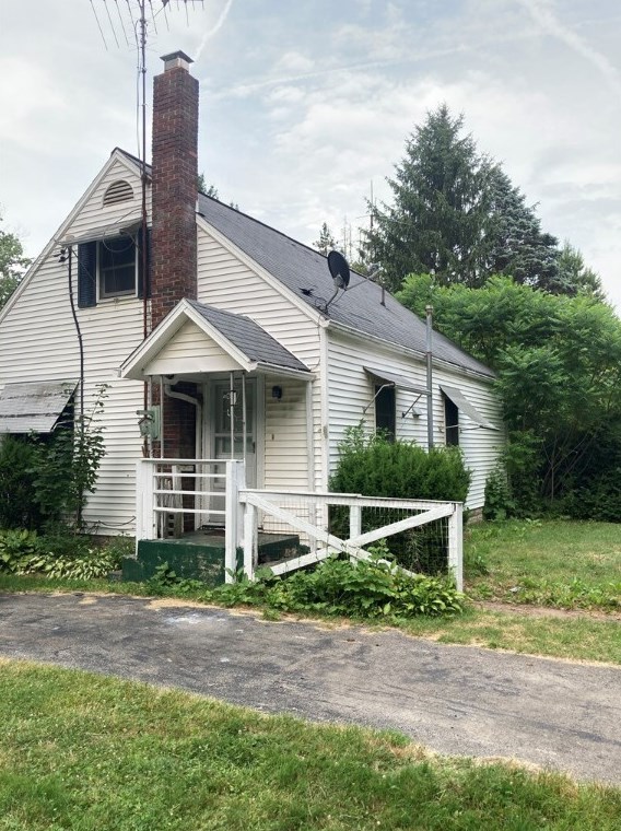 1630 Mercer Grove City Rd, Mercer, PA 16137