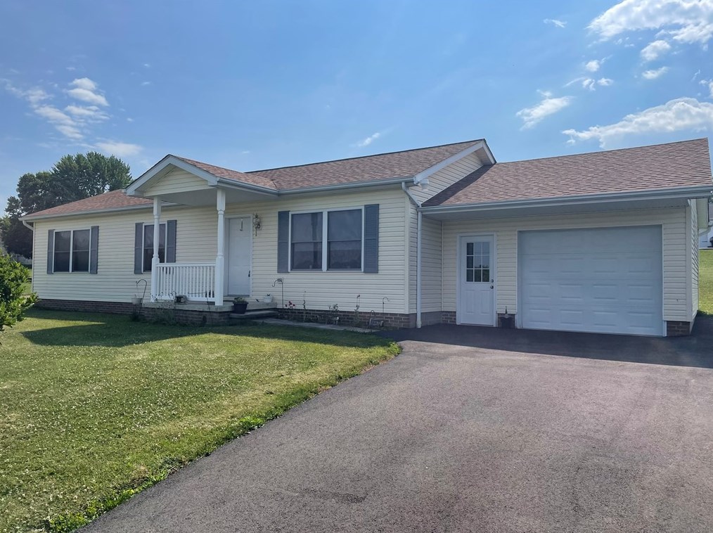 883 Blaire Rd, Blairsville, PA 15717