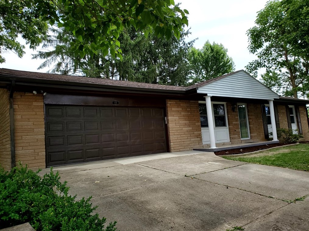 68 Nancy Dr, Jeannette, PA 15644